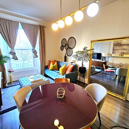 Stylish Hyde Park Home By Tube Stations With Elevator 런던 외부 사진