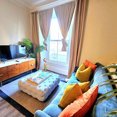 Stylish Hyde Park Home By Tube Stations With Elevator 런던 외부 사진