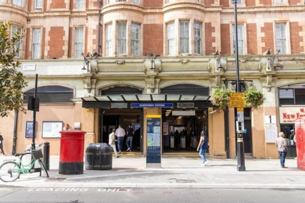 Stylish Hyde Park Home By Tube Stations With Elevator 런던 외부 사진