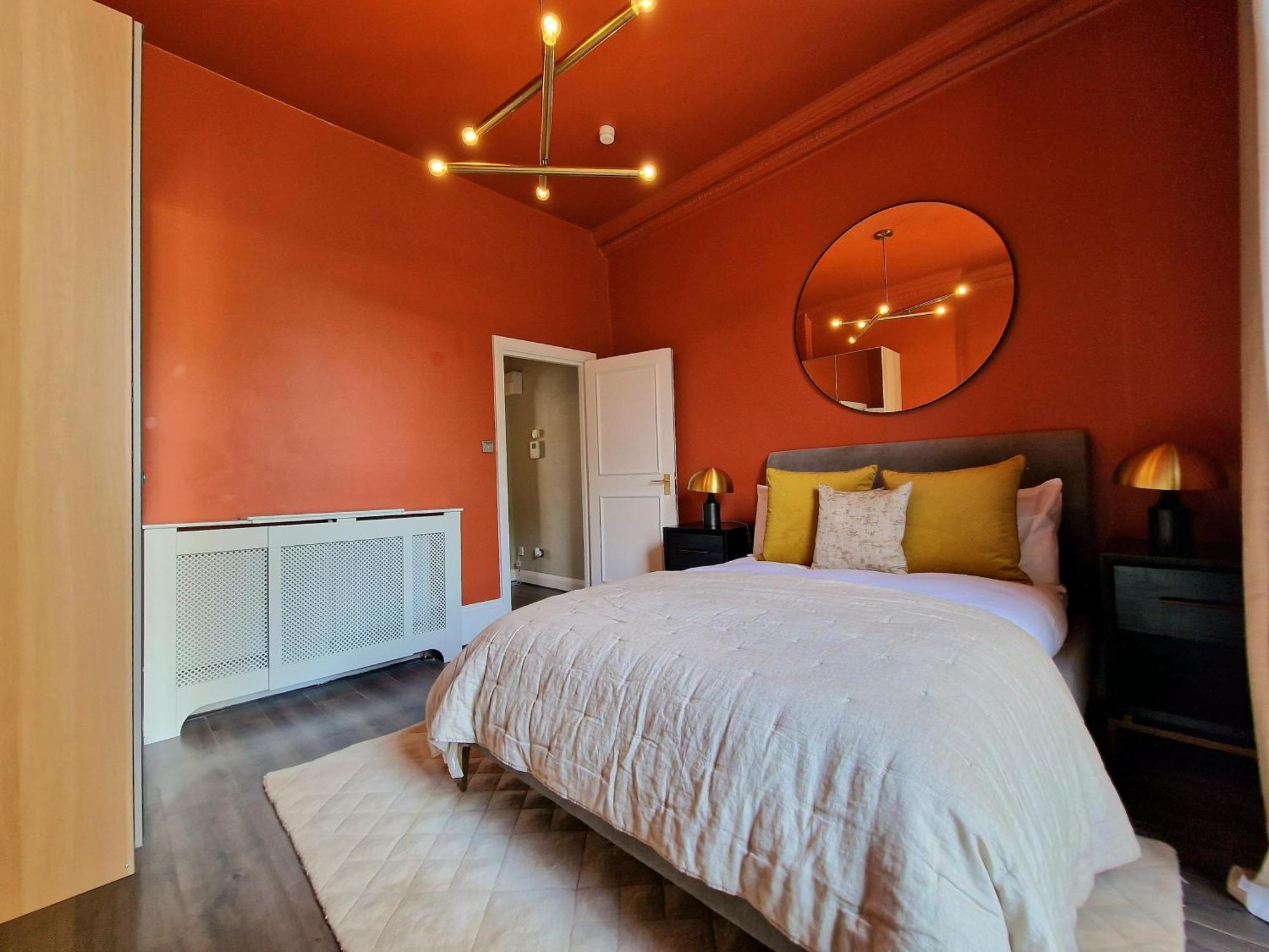Stylish Hyde Park Home By Tube Stations With Elevator 런던 외부 사진