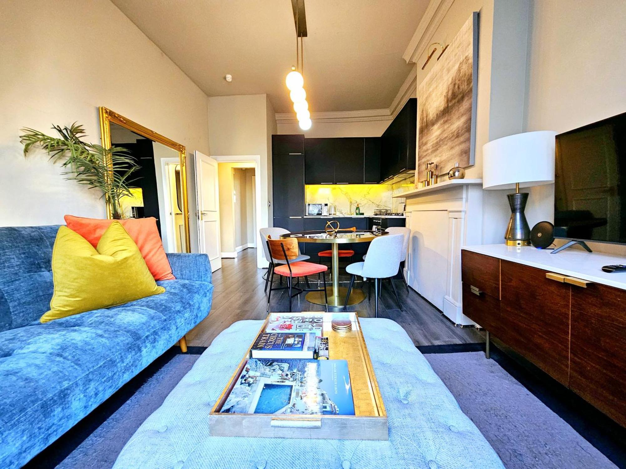 Stylish Hyde Park Home By Tube Stations With Elevator 런던 외부 사진